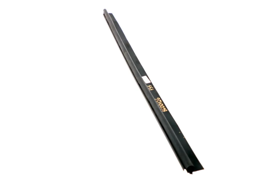 Guarnizione Superiore Centro Radiatore Montaggio 8600130 per Mini F55 F56 F57 con numero di parte 7600543 Mini F55 F56 F57 Guarnizione Superiore Centro Radiatore Montaggio 8600130 - SKU 8600126 - Numero di parte 7600543