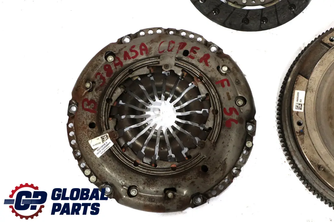 B38 Benzyna Koło sprzęgło dwumasa do Mini F55 F56 o numerze 8600209 Mini F55 F56 B38 Benzyna Koło sprzęgło dwumasa - SKU 8600209 - Numer Części 8600209