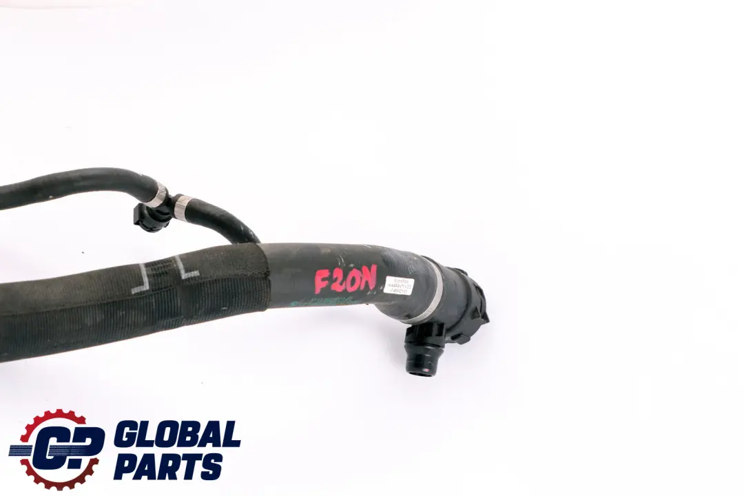 Tubo Testa Cilindro Radiatore Top Benzina per BMW 1 3 F20 F21 F30 LCI con numero di parte 8602027 BMW 1 3 F20 F21 F30 LCI Tubo Testa Cilindro Radiatore Top Benzina - SKU 8602027 - Numero di parte 8602027