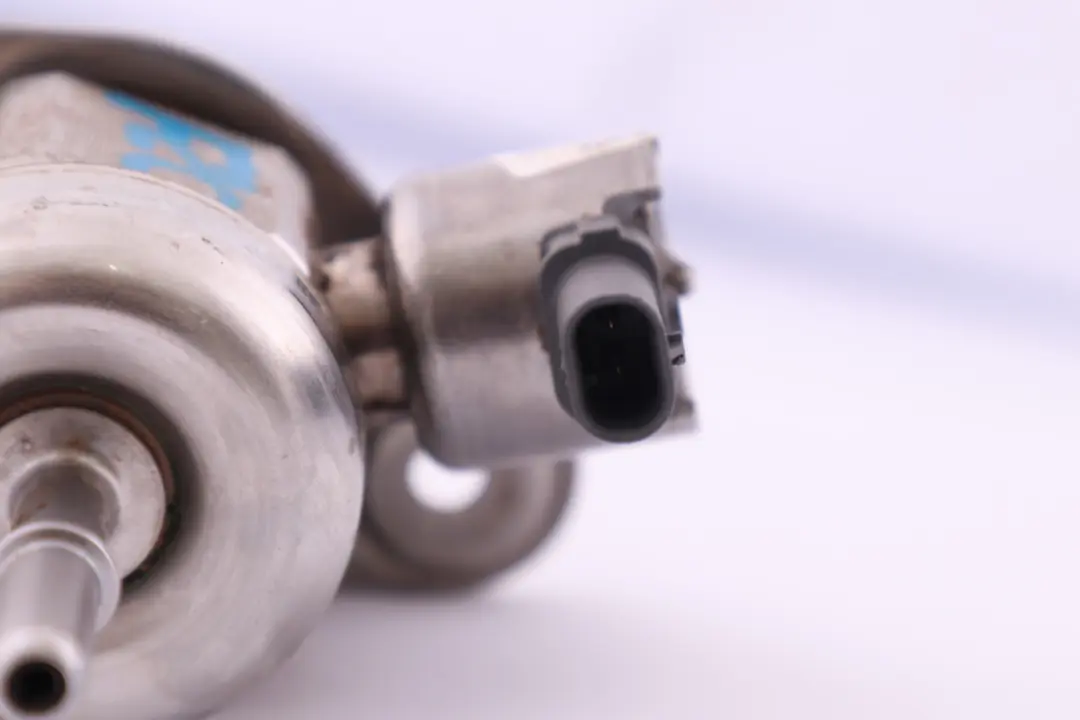 Pompa carburante alta pressione benzina N13 per BMW F20 F21 F30 F31 con numero di parte 8605103 BMW F20 F21 F30 F31 Pompa carburante alta pressione benzina N13 - SKU 8605103 - Numero di parte 8605103