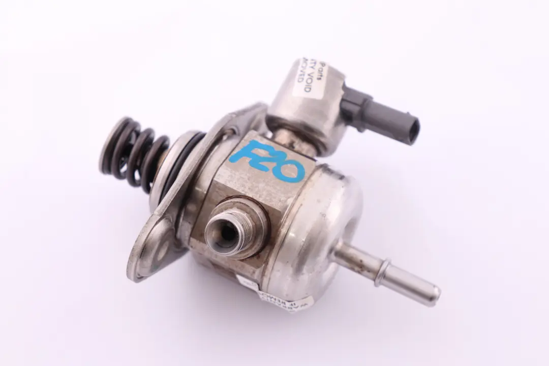 Pompa carburante alta pressione benzina N13 per BMW F20 F21 F30 F31 con numero di parte 8605103 BMW F20 F21 F30 F31 Pompa carburante alta pressione benzina N13 - SKU 8605103 - Numero di parte 8605103