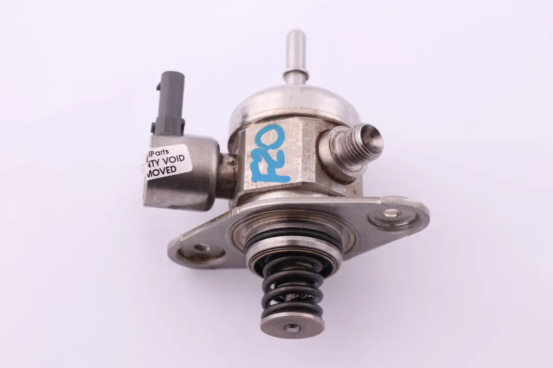 Pompa carburante alta pressione benzina N13 per BMW F20 F21 F30 F31 con numero di parte 8605103 BMW F20 F21 F30 F31 Pompa carburante alta pressione benzina N13 - SKU 8605103 - Numero di parte 8605103