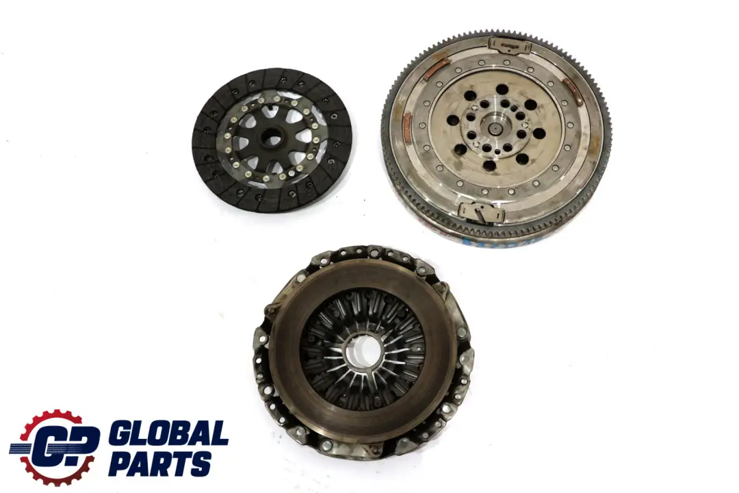 BMW F20 F21 LCI 114d 116d Diesel B37 B37D15A Zweimassenschwungrad Kupplungssatz - SKU 8605486 - Teilenummer 8605486