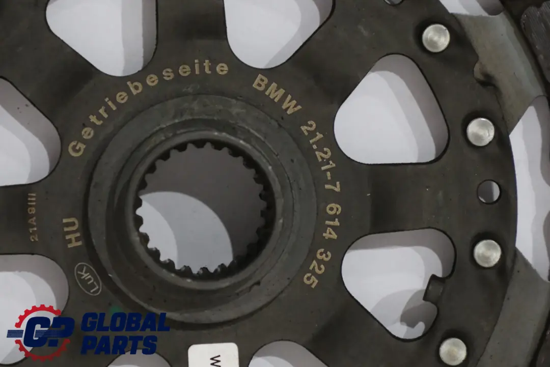 B37 B37D15A Zweimassenschwungrad Kupplungssatz für BMW F20 F21 LCI 114d 116d Diesel mit Teilenummer 8605486 BMW F20 F21 LCI 114d 116d Diesel B37 B37D15A Zweimassenschwungrad Kupplungssatz - SKU 8605486 - Teilenummer 8605486