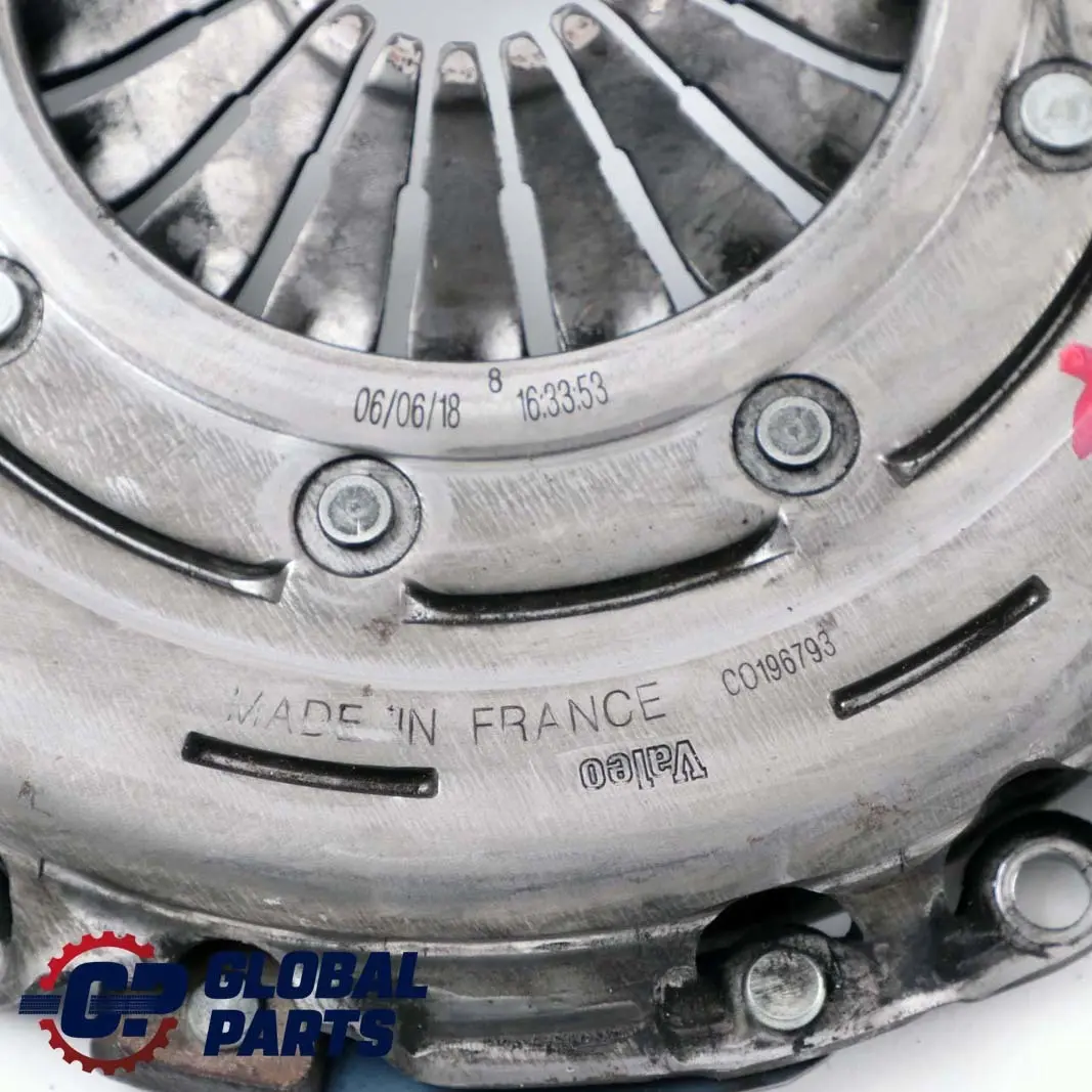 N47N R55 R56 R57 LCI R58 R59 R60 R61 Disco De embrague para Mini Cooper S N18 Diesel con número de pieza 8606067 Mini Cooper S N18 Diesel N47N R55 R56 R57 LCI R58 R59 R60 R61 Disco De embrague - SKU 8606067 - Número de pieza 8606067