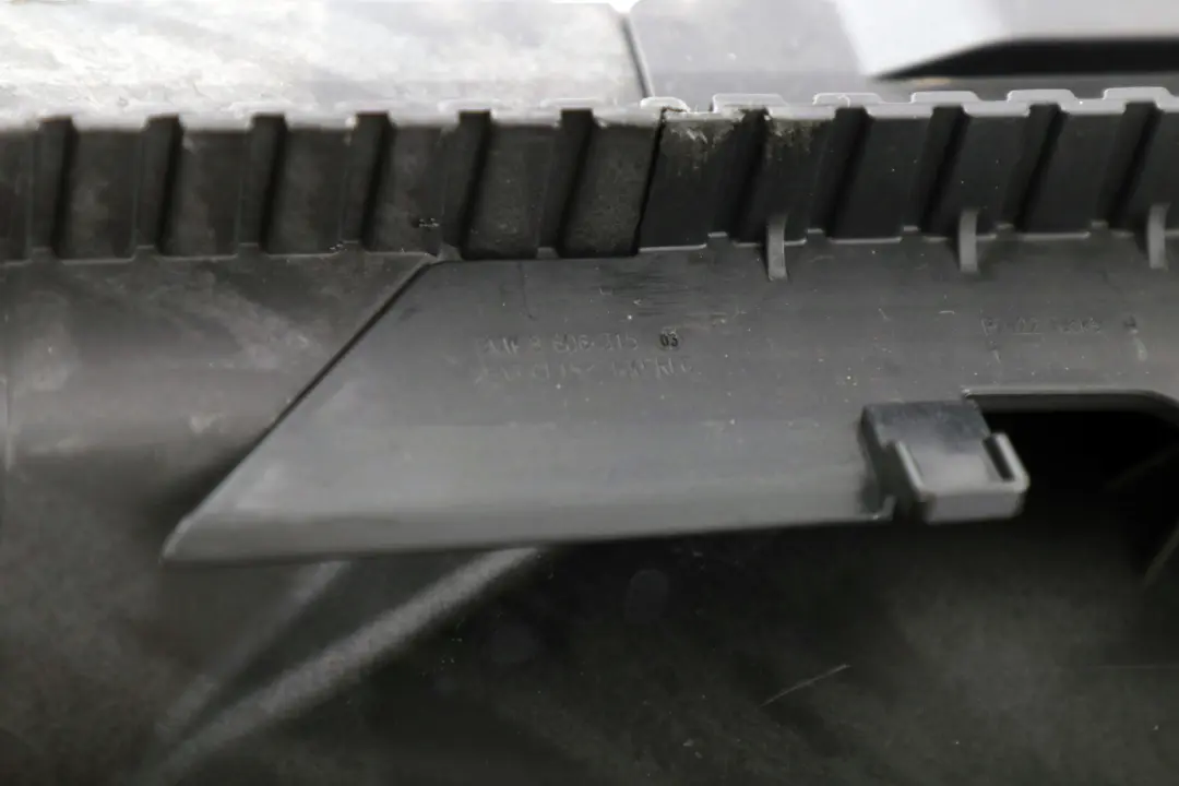 Kabelkanal Unterteil für Mini Cooper F55 F56 F57 F60 mit Teilenummer 8606315 Mini Cooper F55 F56 F57 F60 Kabelkanal Unterteil - SKU 8606315 - Teilenummer 8606315