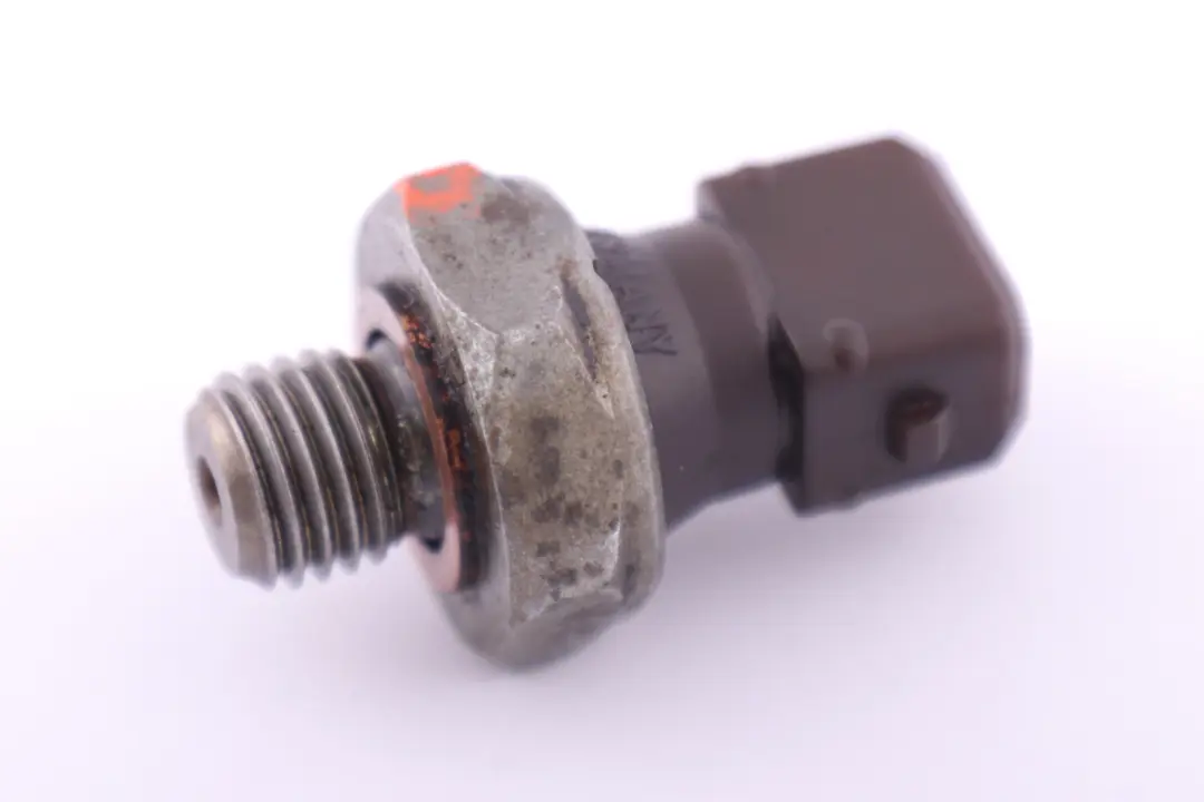 Öl Druck Schalter M12X1,5 für BMW X1 E84 X3 E83 X5 E53 E60 E61 E65 E81 E87 E90 E92 mit Teilenummer 12618611273 BMW X1 E84 X3 E83 X5 E53 E60 E61 E65 E81 E87 E90 E92 Öl Druck Schalter M12X1,5 - SKU 8611273 - Teilenummer 12618611273