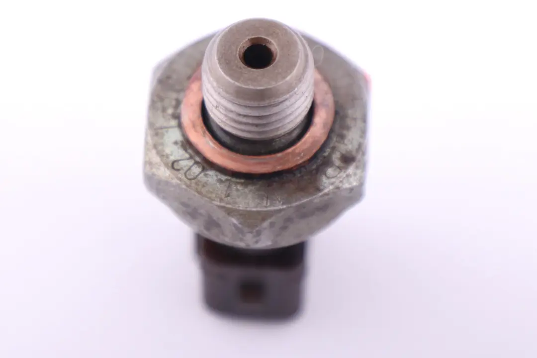Oil Pressure Switch to BMW X1 E84 X3 E83 X5 E53 E60 E61 E65 E81 with Part number 12618611273 BMW X1 E84 X3 E83 X5 E53 E60 E61 E65 E81 Oil Pressure Switch - SKU 8611273 - Part number 12618611273