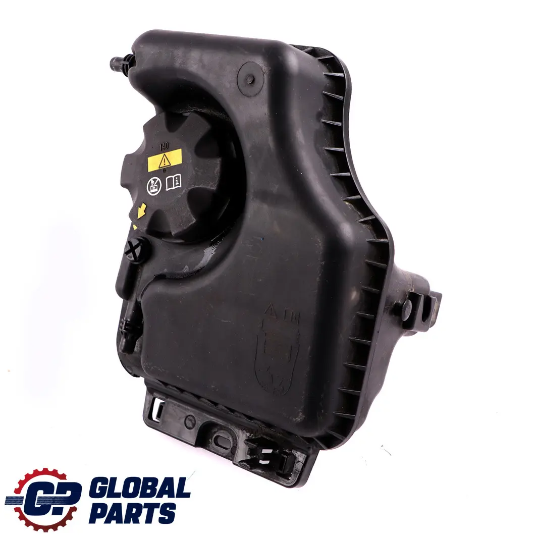 B48X Vase d'expansion du liquide de refroidissement pour BMW F30 LCI 330e à propos du numéro de pièce 8617047 BMW F30 LCI 330e B48X Vase d'expansion du liquide de refroidissement - SKU 8617047 - Numéro de pièce 8617047