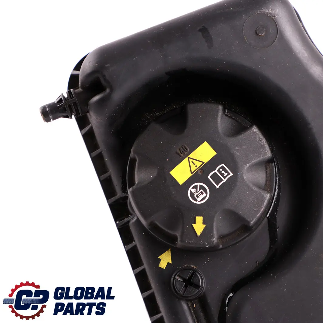 B48X Vase d'expansion du liquide de refroidissement pour BMW F30 LCI 330e à propos du numéro de pièce 8617047 BMW F30 LCI 330e B48X Vase d'expansion du liquide de refroidissement - SKU 8617047 - Numéro de pièce 8617047