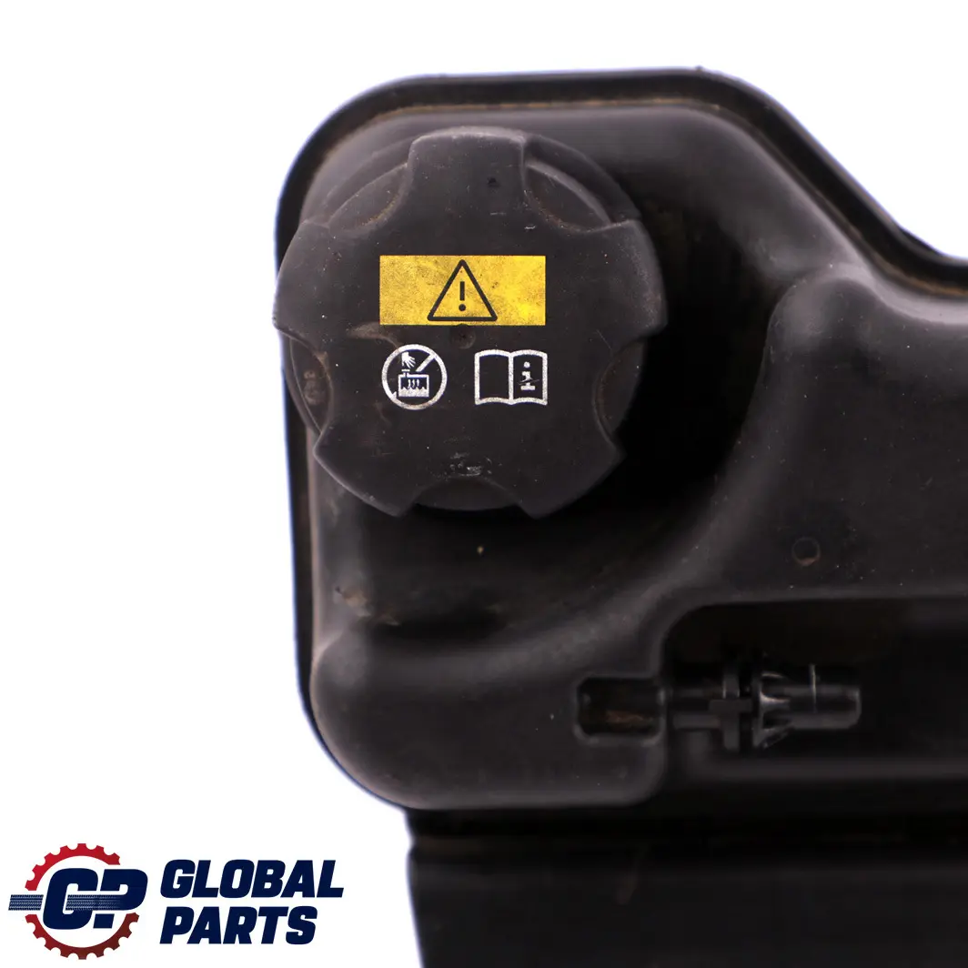 B48X Serbatoio di espansione del refrigerante Bottiglia per BMW F30 LCI 330e con numero di parte 8617048 BMW F30 LCI 330e B48X Serbatoio di espansione del refrigerante Bottiglia - SKU 8617048 - Numero di parte 8617048