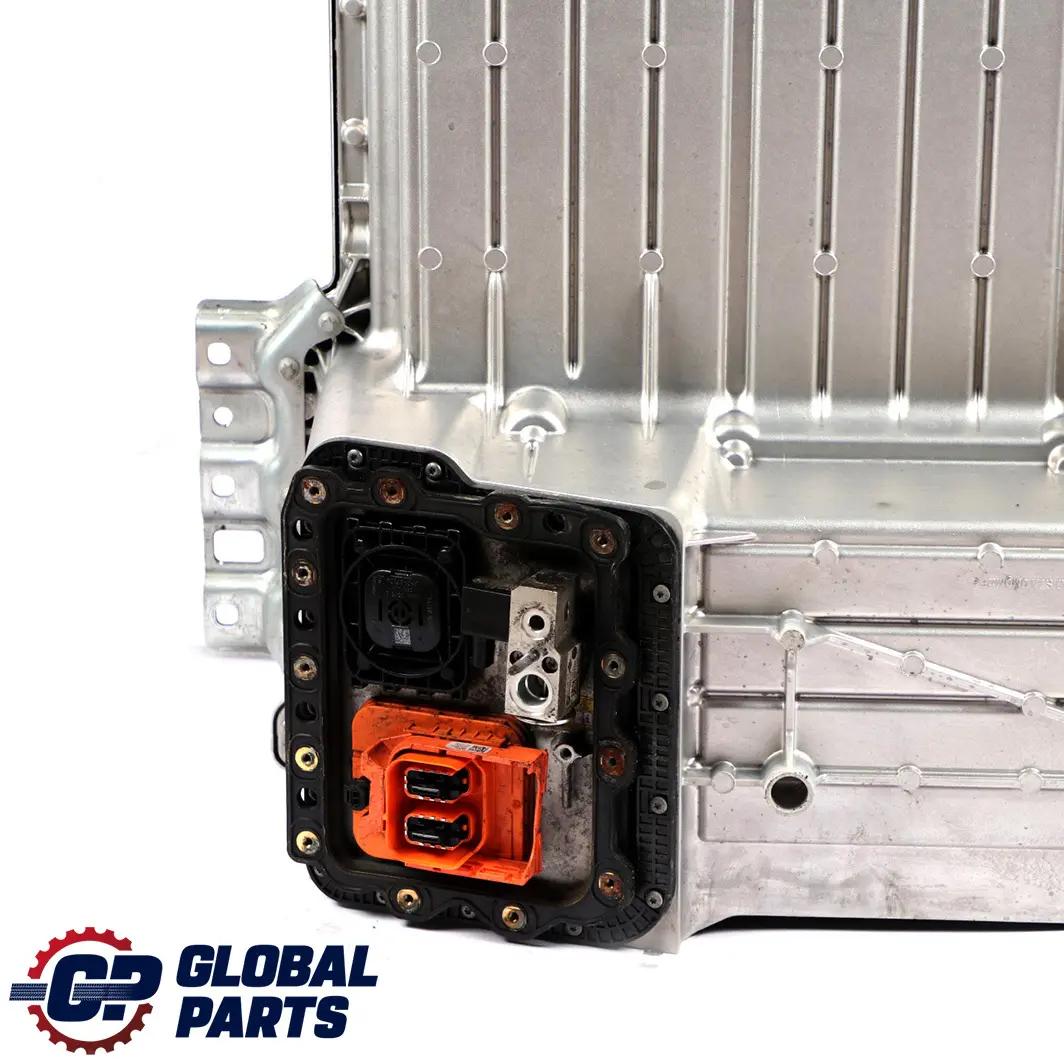 High Voltage Battery Storage Electrical Box 8687753 to BMW 3 F30 LCI 330e Hybrid with Part number 8618861 BMW 3 F30 LCI 330e Hybrid High Voltage Battery Storage Electrical Box 8687753 - SKU 8618861-1 - Part number 8618861