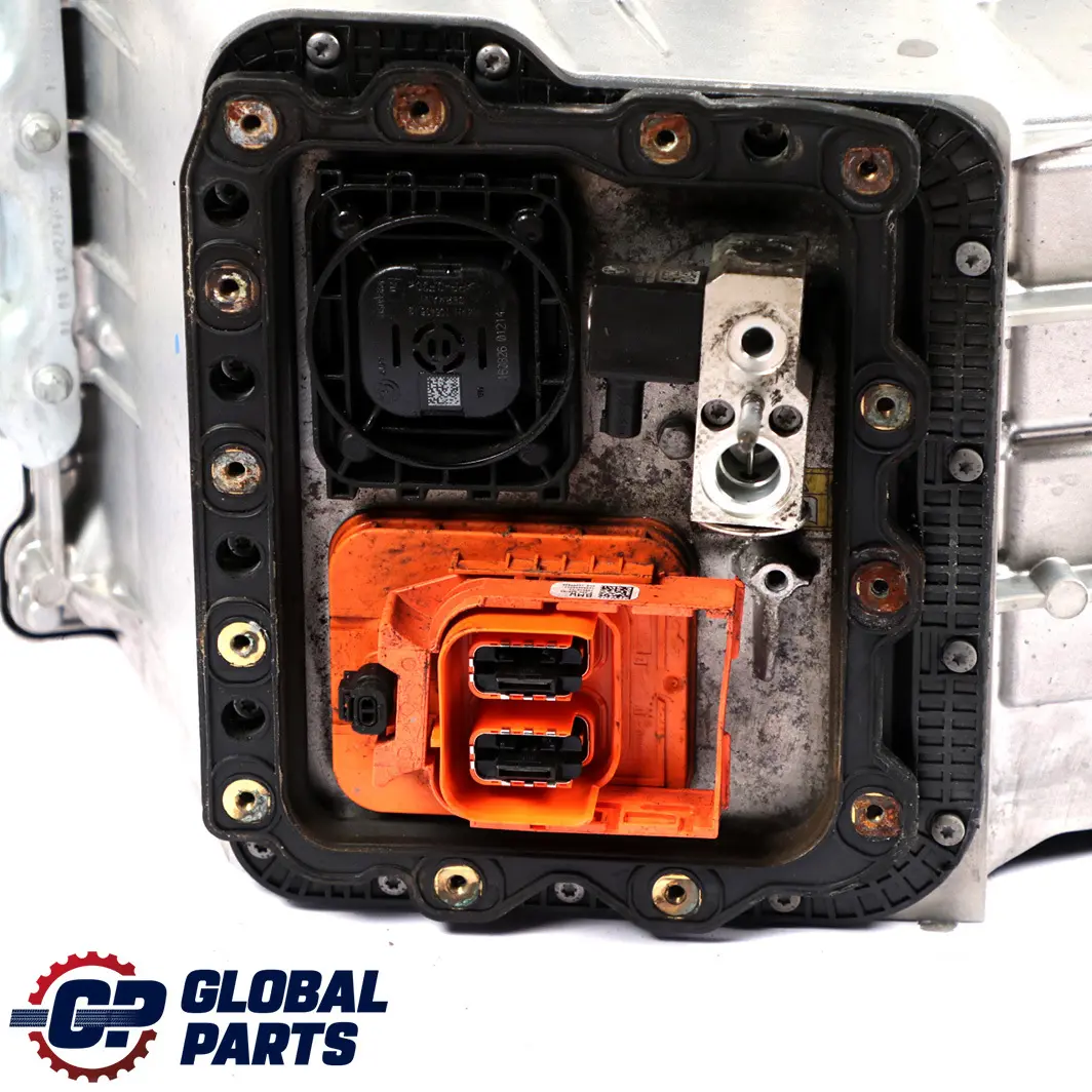 High Voltage Battery Storage Electrical Box 8687753 to BMW 3 F30 LCI 330e Hybrid with Part number 8618861 BMW 3 F30 LCI 330e Hybrid High Voltage Battery Storage Electrical Box 8687753 - SKU 8618861-1 - Part number 8618861