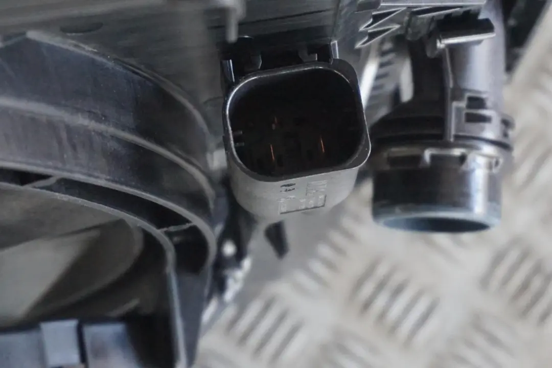 BMW 1 3 F20 F21 F30 LCI Complete Engine Cooling Radiator Pack Fan Shroud 600W - SKU 8625440 - Part number 8625440