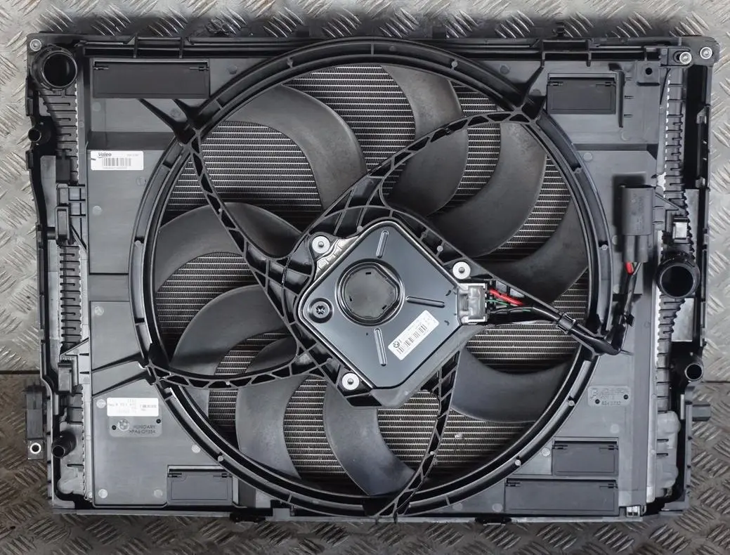 BMW 1 3 F20 F21 F30 LCI Complete Engine Cooling Radiator Pack Fan Shroud 600W