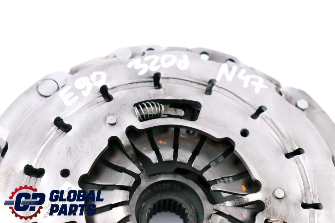 B47 N47N Zestaw Sprzęgła Tarcza do BMW E90 E92 LCI F20 F22 F30 F32 120d 320d o numerze 8631809 BMW E90 E92 LCI F20 F22 F30 F32 120d 320d B47 N47N Zestaw Sprzęgła Tarcza - SKU 8631809 - Numer Części 8631809