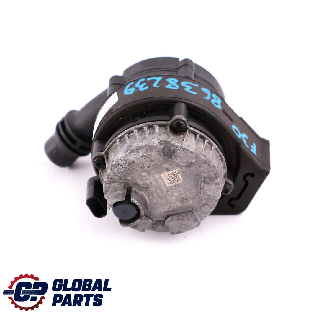 Bomba Auxiliar Agua Refrigerante Motor para BMW F30 LCI 330e Hybrid con número de pieza 8638239 BMW F30 LCI 330e Hybrid Bomba Auxiliar Agua Refrigerante Motor - SKU 8638239 - Número de pieza 8638239