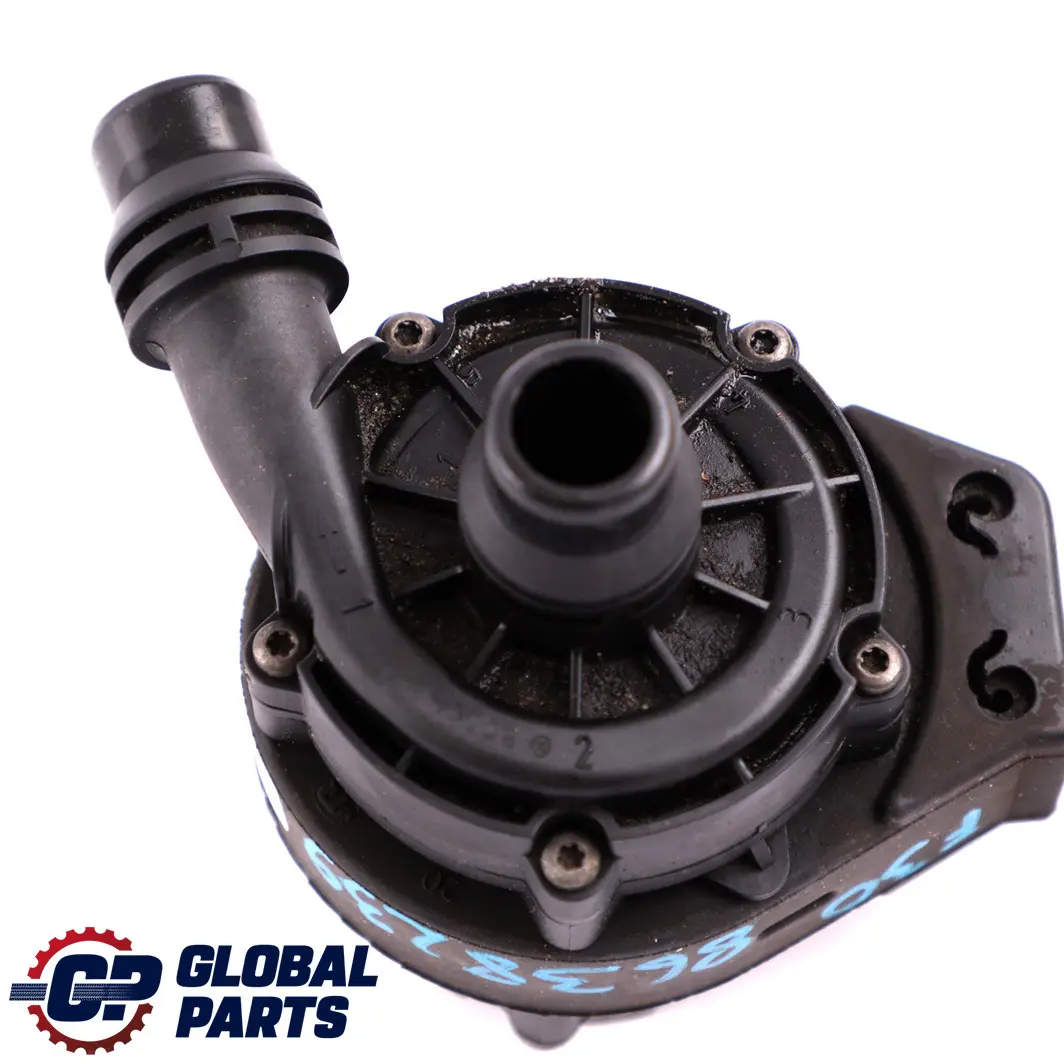 Bomba Auxiliar Agua Refrigerante Motor para BMW F30 LCI 330e Hybrid con número de pieza 8638239 BMW F30 LCI 330e Hybrid Bomba Auxiliar Agua Refrigerante Motor - SKU 8638239 - Número de pieza 8638239