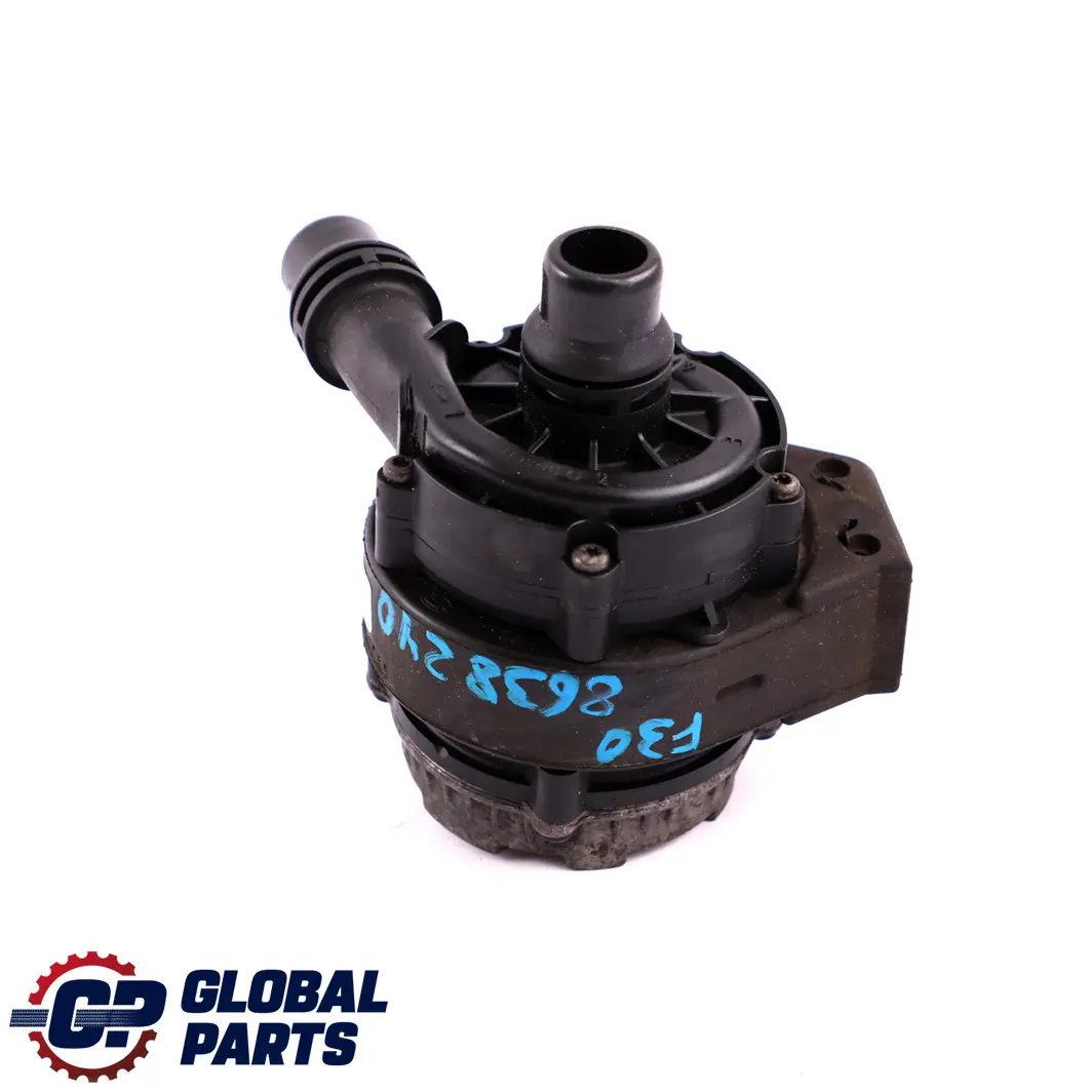 Bomba Auxiliar Agua Refrigerante Motor para BMW F30 LCI 330e Hybrid con número de pieza 8638240 BMW F30 LCI 330e Hybrid Bomba Auxiliar Agua Refrigerante Motor - SKU 8638240 - Número de pieza 8638240