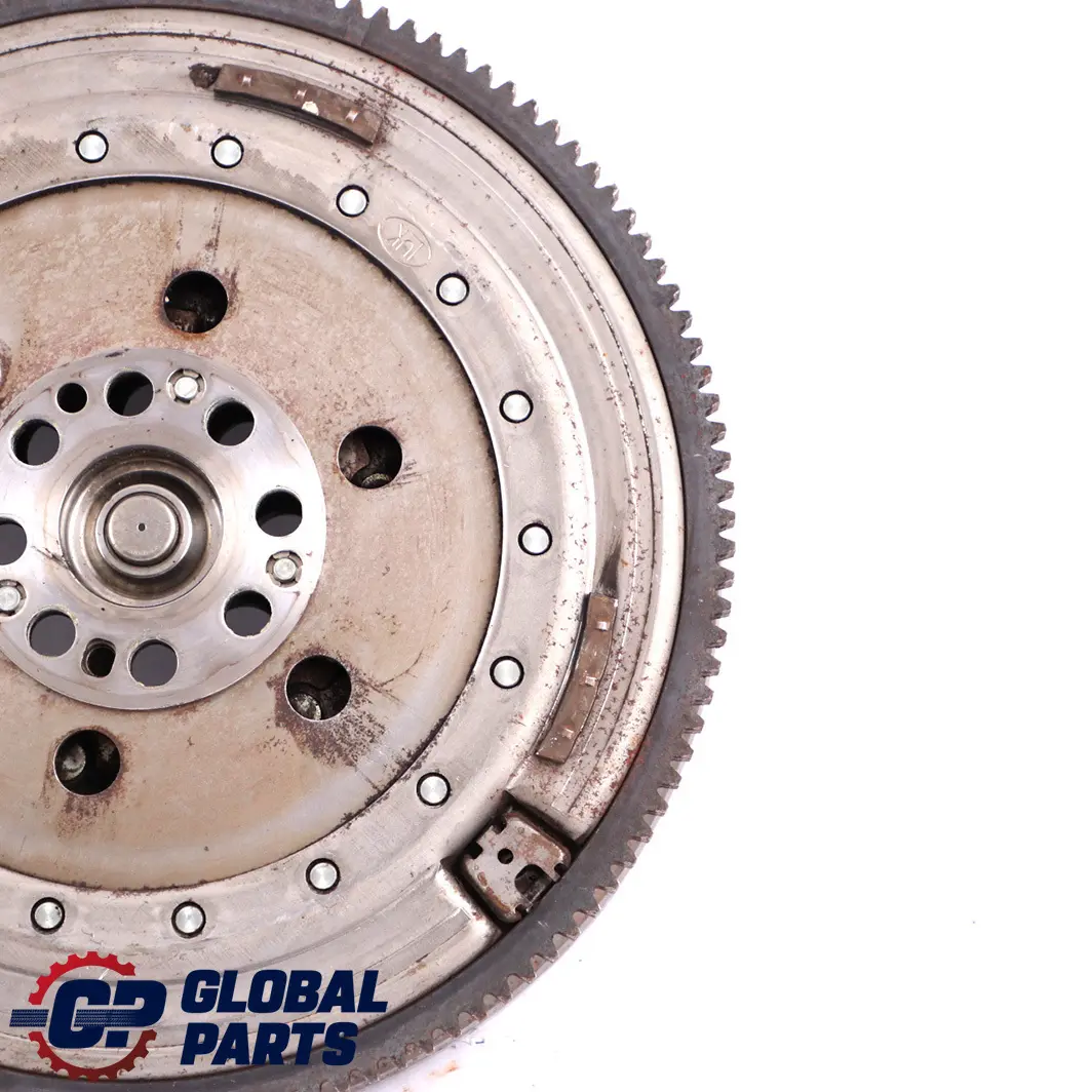 N47N Volant d'inertie double 7616014 pour BMW F10 F20 F21 F22 F30 F31 F32 F33 Diesel à propos du numéro de pièce 8638897 BMW F10 F20 F21 F22 F30 F31 F32 F33 Diesel N47N Volant d'inertie double 7616014 - SKU 8638897 - Numéro de pièce 8638897