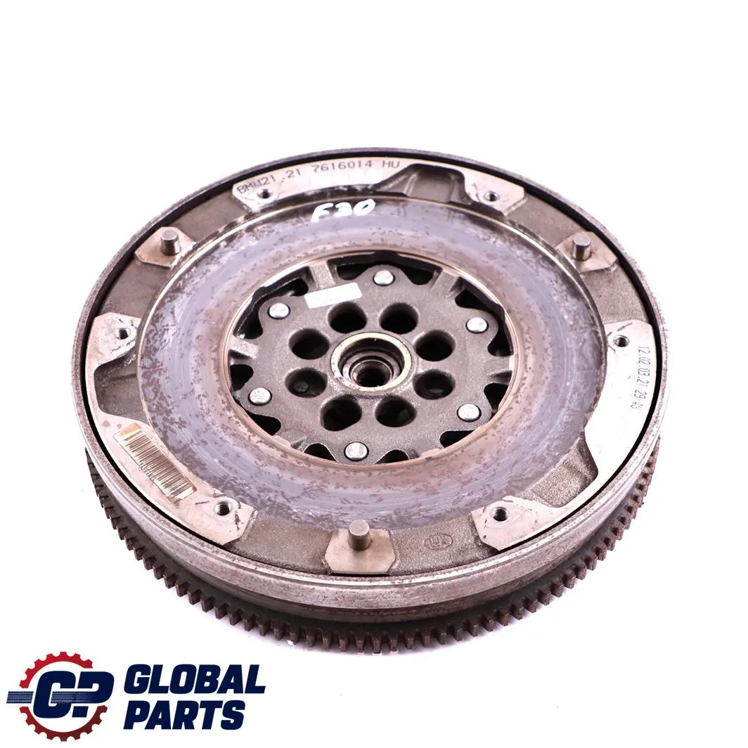 N47N Volant d'inertie double 7616014 pour BMW F10 F20 F21 F22 F30 F31 F32 F33 Diesel à propos du numéro de pièce 8638897 BMW F10 F20 F21 F22 F30 F31 F32 F33 Diesel N47N Volant d'inertie double 7616014 - SKU 8638897 - Numéro de pièce 8638897