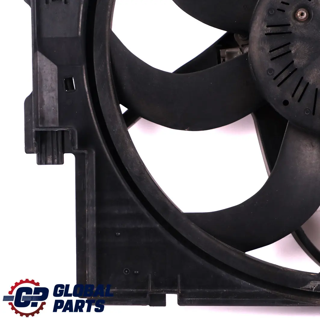 BMW F20 F21 F30 Motor Refrigeración Radiador Ventilador Carenado 400W - SKU 8641963 - Número de pieza 8641963