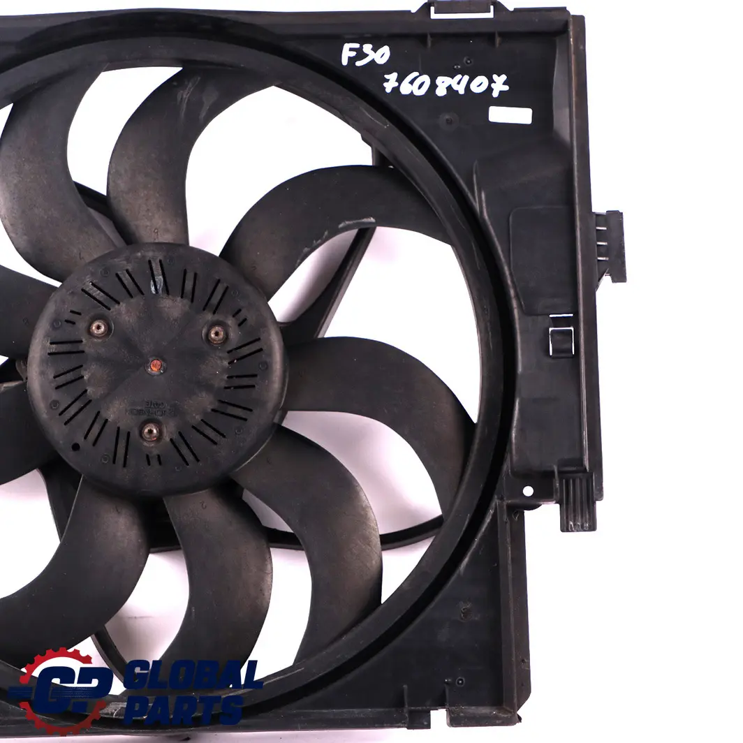 BMW F20 F21 F30 Motor Kühlung Kühler Lüfter Motor Lüfterzarge 400W - SKU 8641963 - Teilenummer 8641963