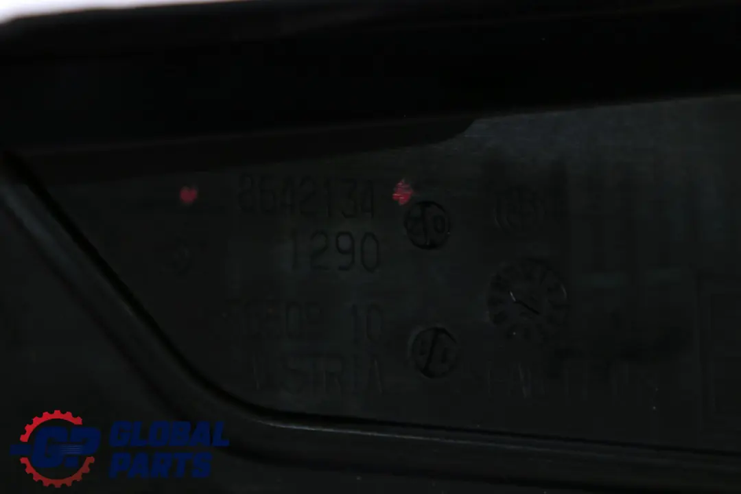 Tapa Caja Unidad Control Guardabarros para BMW 3 Series F30 F31 LCI con número de pieza 8642134 BMW 3 Series F30 F31 LCI Tapa Caja Unidad Control Guardabarros - SKU 8642134 - Número de pieza 8642134