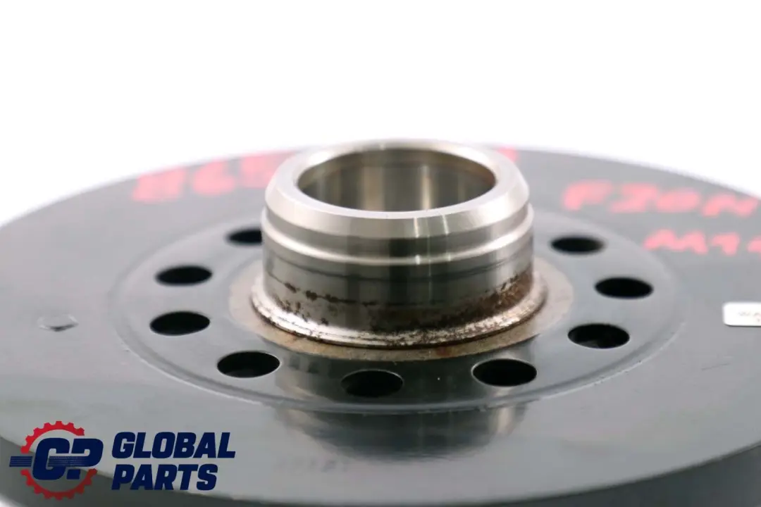 Amortiguador De Vibraciones Polea Del Cigüeñal Del Motor para BMW F20 F21 F30 con número de pieza 8638534 BMW F20 F21 F30 Amortiguador De Vibraciones Polea Del Cigüeñal Del Motor - SKU 8650741 - Número de pieza 8638534