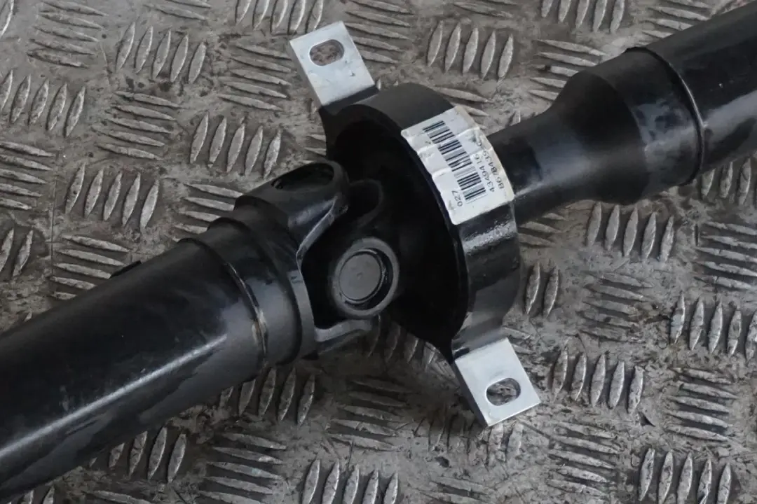 Benziner B47 Antriebs Welle Kardanwelle Handbuch für BMW F20 F21 LCI F22 mit Teilenummer 8678439 BMW F20 F21 LCI F22 Benziner B47 Antriebs Welle Kardanwelle Handbuch - SKU 8678439 - Teilenummer 8678439