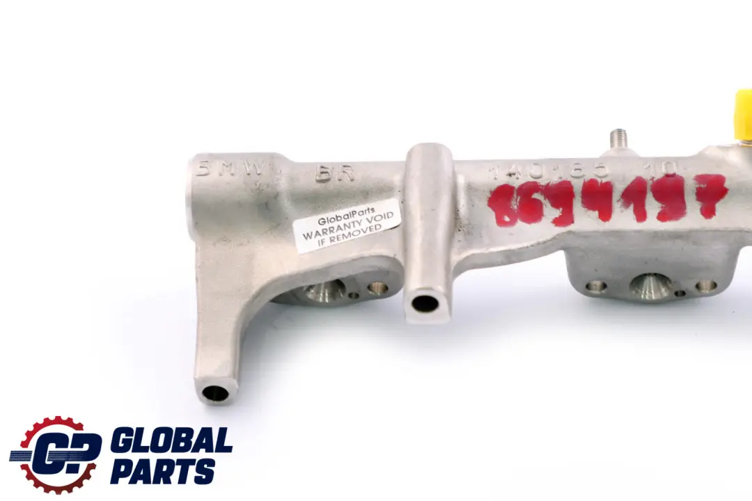 Alta Pressione Rotaia Carburante Benzina per BMW F20 F30 LCI Mini F55 F56 con numero di parte 8694197 BMW F20 F30 LCI Mini F55 F56 Alta Pressione Rotaia Carburante Benzina - SKU 8694197 - Numero di parte 8694197