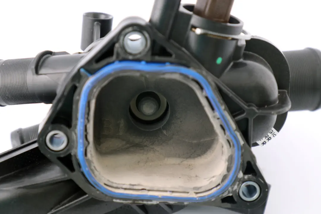 Alloggio Termostato Motore per Mini Cooper R55 R56 con numero di parte 7534521 Mini Cooper R55 R56 Alloggio Termostato Motore - SKU 8699290 - Numero di parte 7534521