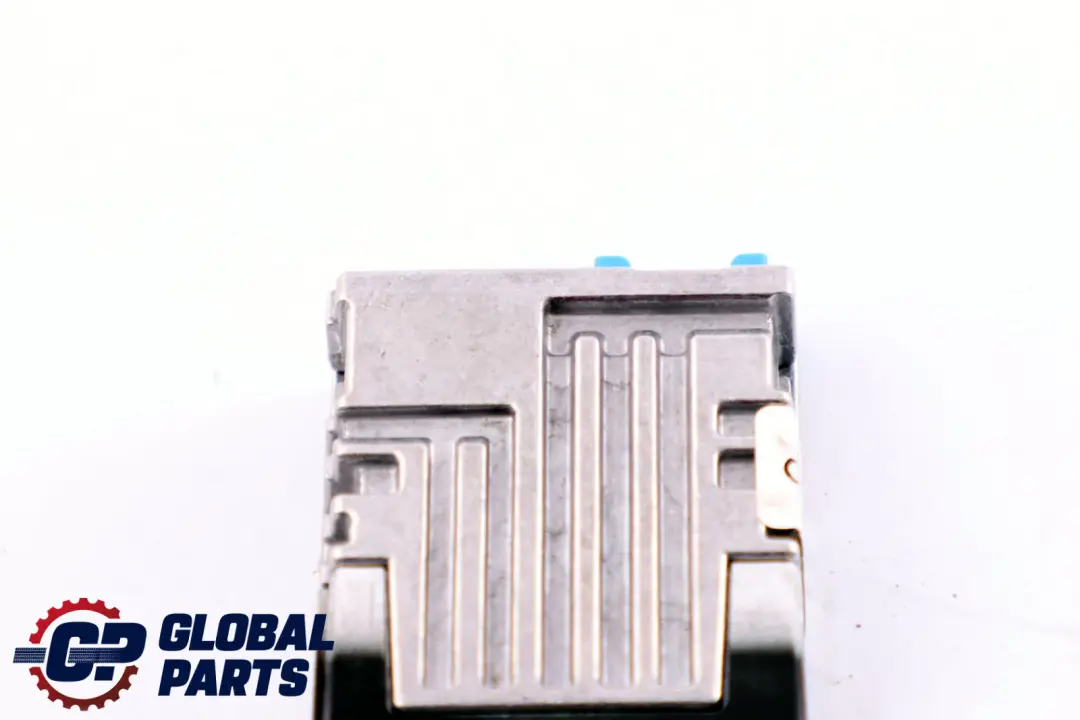 USB Bush Dual Double Socket Plug to BMW X1 F40 F48 Mini F54 F60 with Part number 8711938 BMW X1 F40 F48 Mini F54 F60 USB Bush Dual Double Socket Plug - SKU 8711938 - Part number 8711938