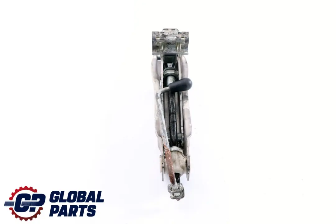 Strumento sollevamento auto Jack per VW Golf Passat Vento Audi A3 A4 A6 con numero di parte 8L0011031A VW Golf Passat Vento Audi A3 A4 A6 Strumento sollevamento auto Jack - SKU 8L0011031A - Numero di parte 8L0011031A