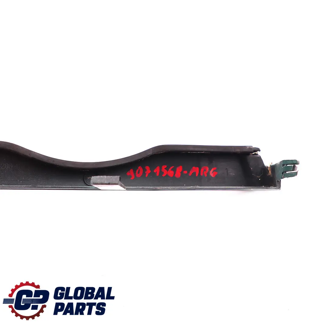 Listwa lewa pod lampę Meergruen do BMW E46 o numerze 9071568 BMW E46 Listwa lewa pod lampę Meergruen - SKU 9071568-MRG - Numer Części 9071568