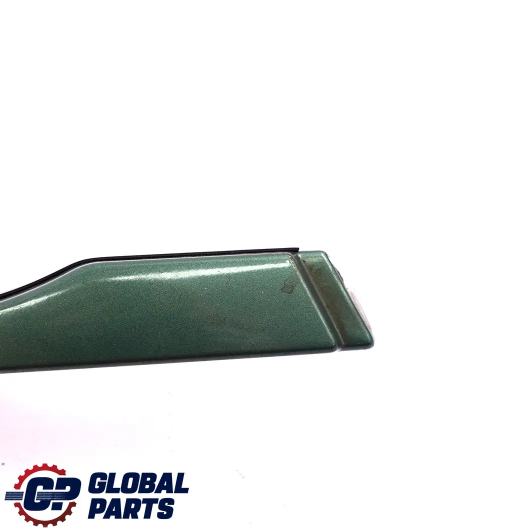 Listwa prawa pod lampę Meergruen do BMW E46 o numerze 9071569 BMW E46 Listwa prawa pod lampę Meergruen - SKU 9071569-MRG - Numer Części 9071569