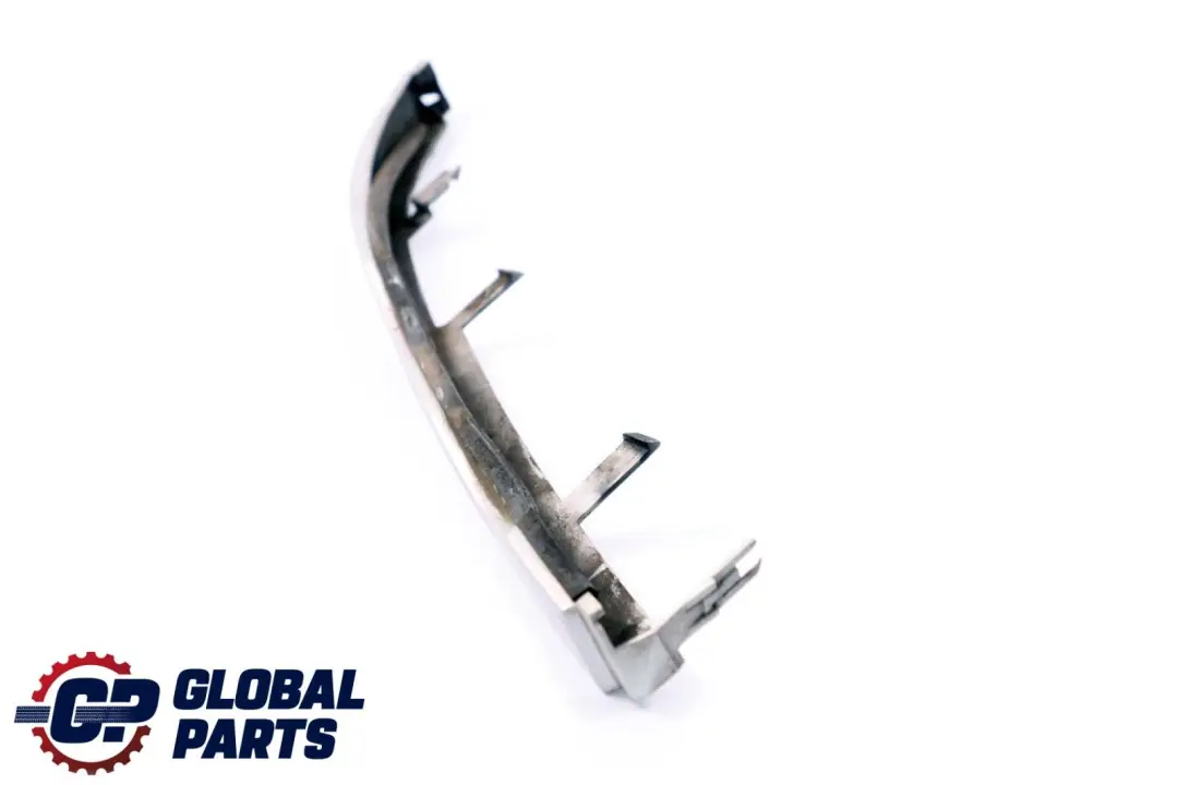 Wasserfangleiste Links Titansilber Silber - 354 für BMW 3 er E46 Limousine Kombi mit Teilenummer 9071569 BMW 3 er E46 Limousine Kombi Wasserfangleiste Links Titansilber Silber - 354 - SKU 9071569-TS - Teilenummer 9071569