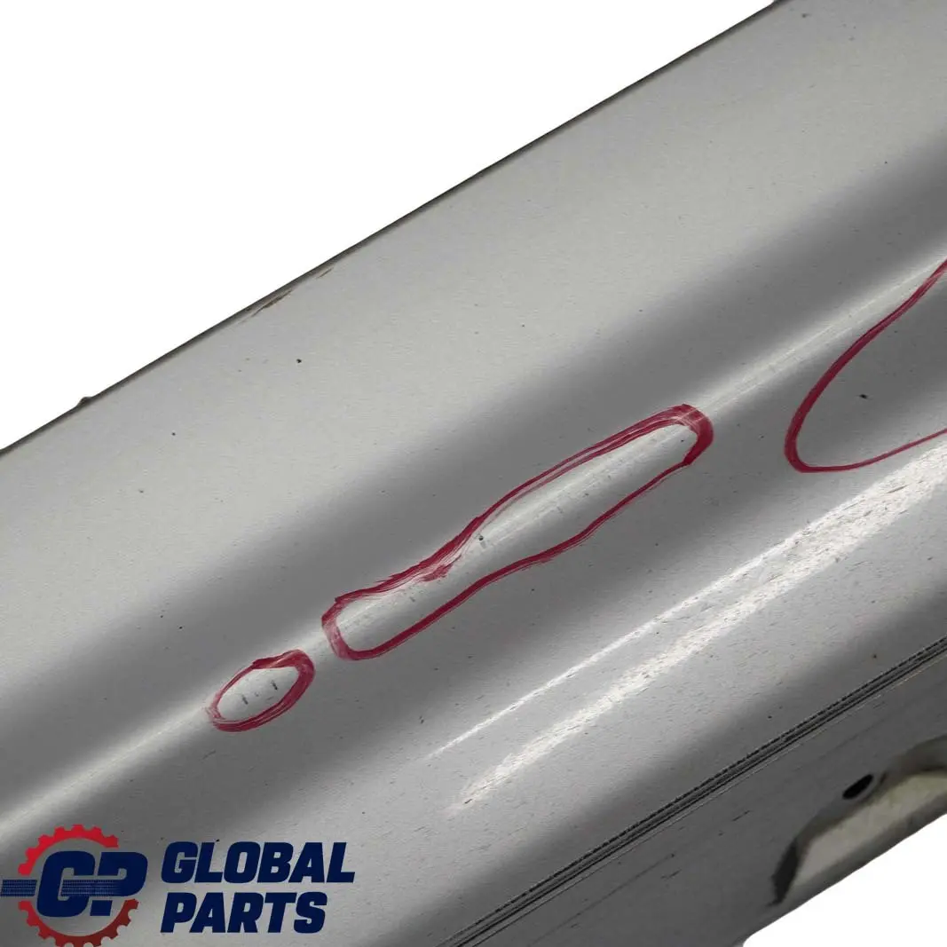 Bas de Porte Seuil Droite Argent Titane 354 pour BMW 3 E46 Limousine Touring à propos du numéro de pièce 9071632 BMW 3 E46 Limousine Touring Bas de Porte Seuil Droite Argent Titane 354 - SKU 9071632-TS - Numéro de pièce 9071632