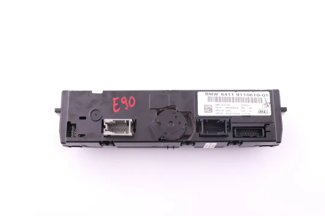 Conditioning Panel BMW E81 E87 E90 E91 E92 A/C Automatic Control to Air with Part number 9110610 Air Conditioning Panel BMW E81 E87 E90 E91 E92 A/C Automatic Control - SKU 9110610 - Part number 9110610