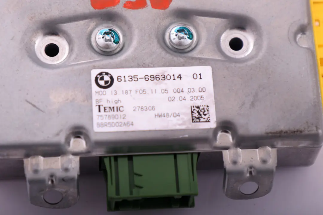 Modulo di controllo air module porta passeggero per BMW E60 E61 E63 con numero di parte 9110846 BMW E60 E61 E63 Modulo di controllo air module porta passeggero - SKU 9110846 - Numero di parte 9110846