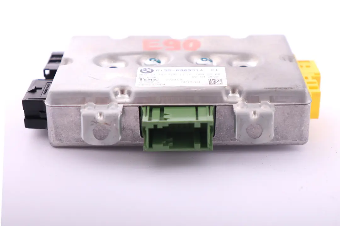 Beifahrer Air Module Steuermodul für BMW E60 E61 E63 mit Teilenummer 9110846 BMW E60 E61 E63 Beifahrer Air Module Steuermodul - SKU 9110846 - Teilenummer 9110846