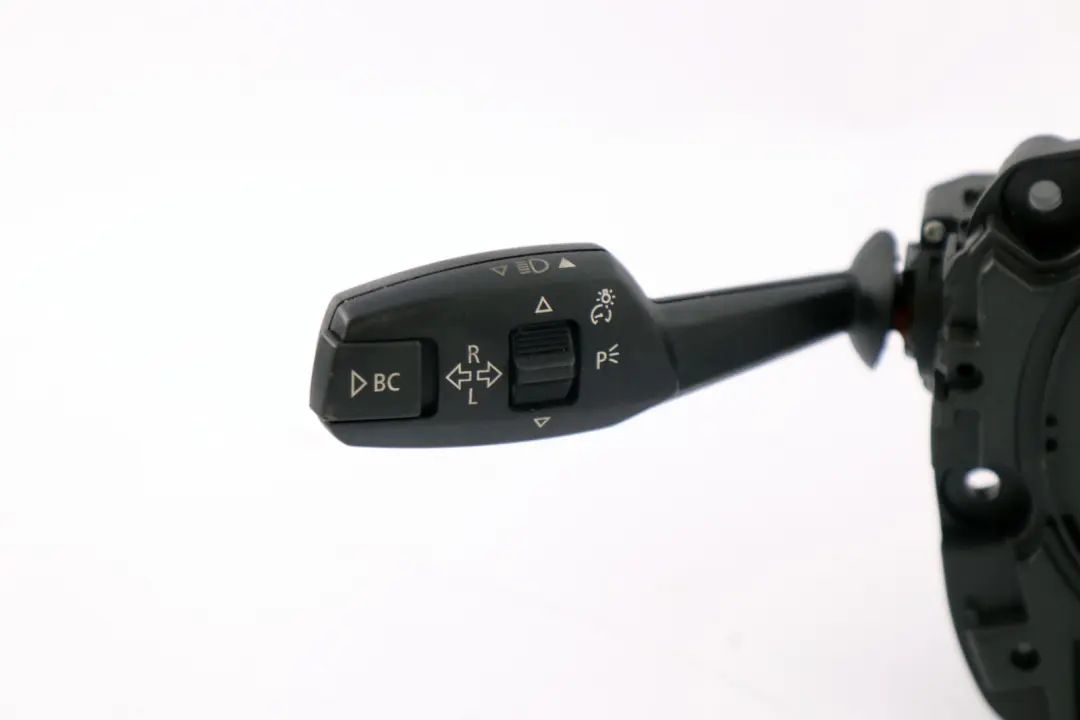 Interruttore Tergicristallo Per Piantone Dello Sterzo per BMW E88 E90 E92 con numero di parte 9110865 BMW E88 E90 E92 Interruttore Tergicristallo Per Piantone Dello Sterzo - SKU 9110865 - Numero di parte 9110865