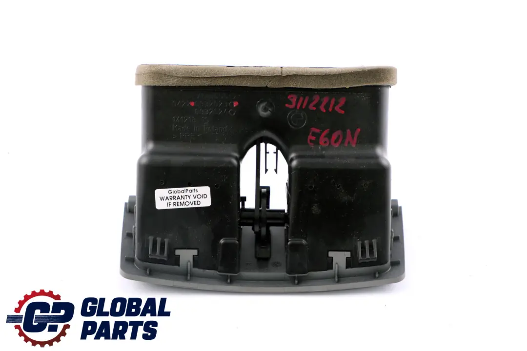 Entlüftungsgitter Links Grau für BMW 5 er E60 E61 LCI mit Teilenummer 6932023 BMW 5 er E60 E61 LCI Entlüftungsgitter Links Grau - SKU 9112212 - Teilenummer 6932023