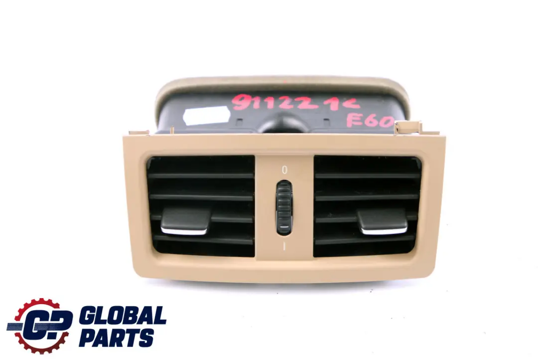 Heckluftgitter Entlüftungsgitter Beige für BMW 5 er E60 E61 LCI mit Teilenummer 9112214 BMW 5 er E60 E61 LCI Heckluftgitter Entlüftungsgitter Beige - SKU 9112214 - Teilenummer 9112214