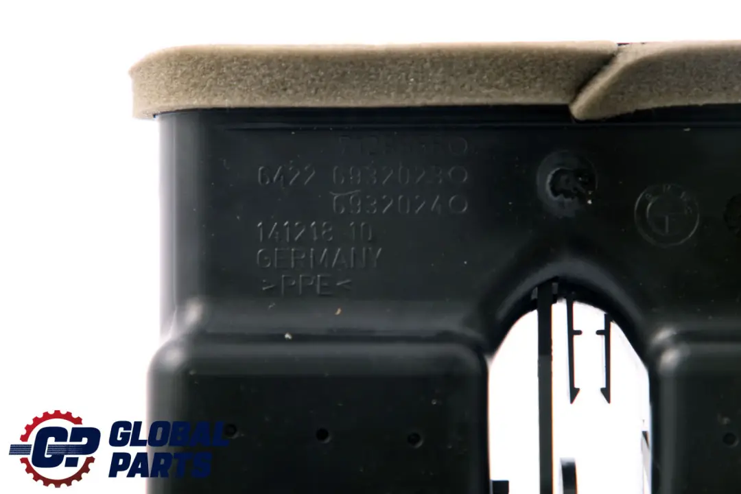 Heckluftgitter Entlüftungsgitter Beige für BMW 5 er E60 E61 LCI mit Teilenummer 9112214 BMW 5 er E60 E61 LCI Heckluftgitter Entlüftungsgitter Beige - SKU 9112214 - Teilenummer 9112214