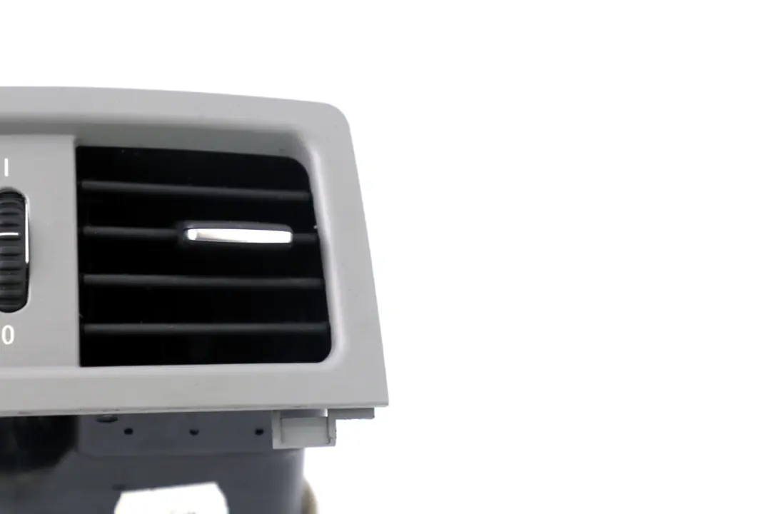 Fresh Air Grille Grey to BMW 5 Series E60 E61 LCI Rear with Part number 9112215 BMW 5 Series E60 E61 LCI Rear Fresh Air Grille Grey - SKU 9112215 - Part number 9112215