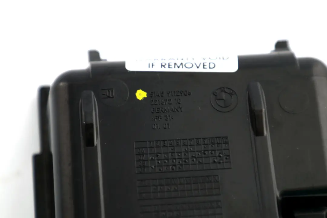 consola central delantera cenicero Insertar para BMW E60 M5 E60N E61N LCI con número de pieza 9112906 BMW E60 M5 E60N E61N LCI consola central delantera cenicero Insertar - SKU 9112906 - Número de pieza 9112906