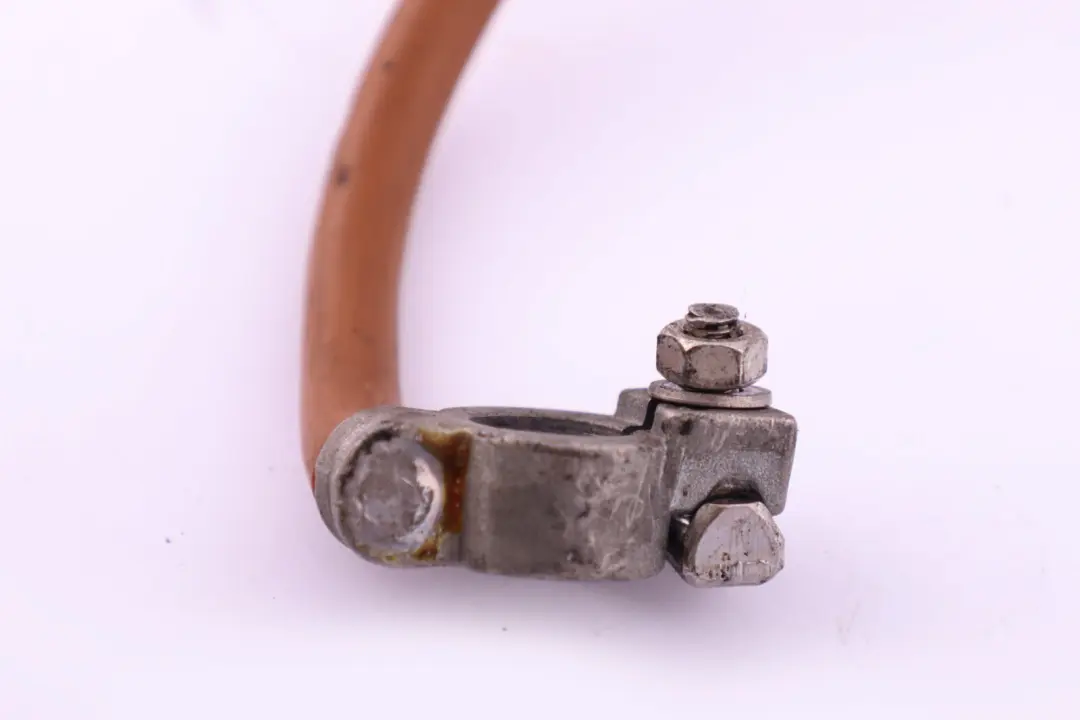 Kabel klema minusowa akumulatora do BMW E81 E87 E90 o numerze 9113151 BMW E81 E87 E90 Kabel klema minusowa akumulatora - SKU 9113151 - Numer Części 9113151