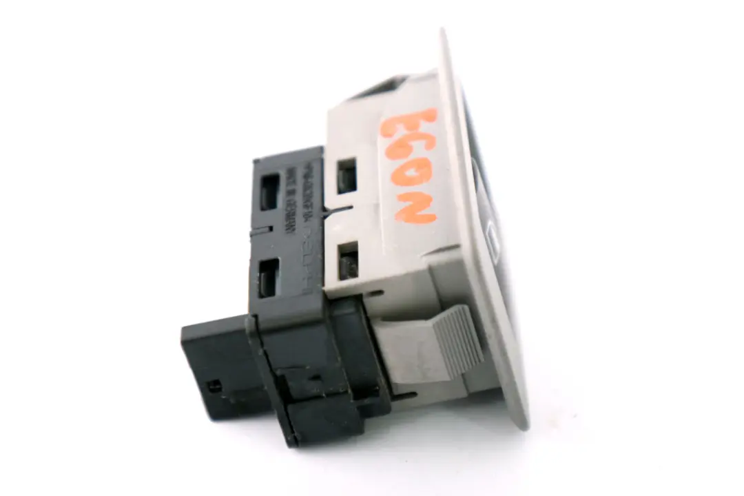 Interruptor Elevalunas Gris para BMW E60N E61N LCI E83 con número de pieza 9113772 BMW E60N E61N LCI E83 Interruptor Elevalunas Gris - SKU 9113772 - Número de pieza 9113772