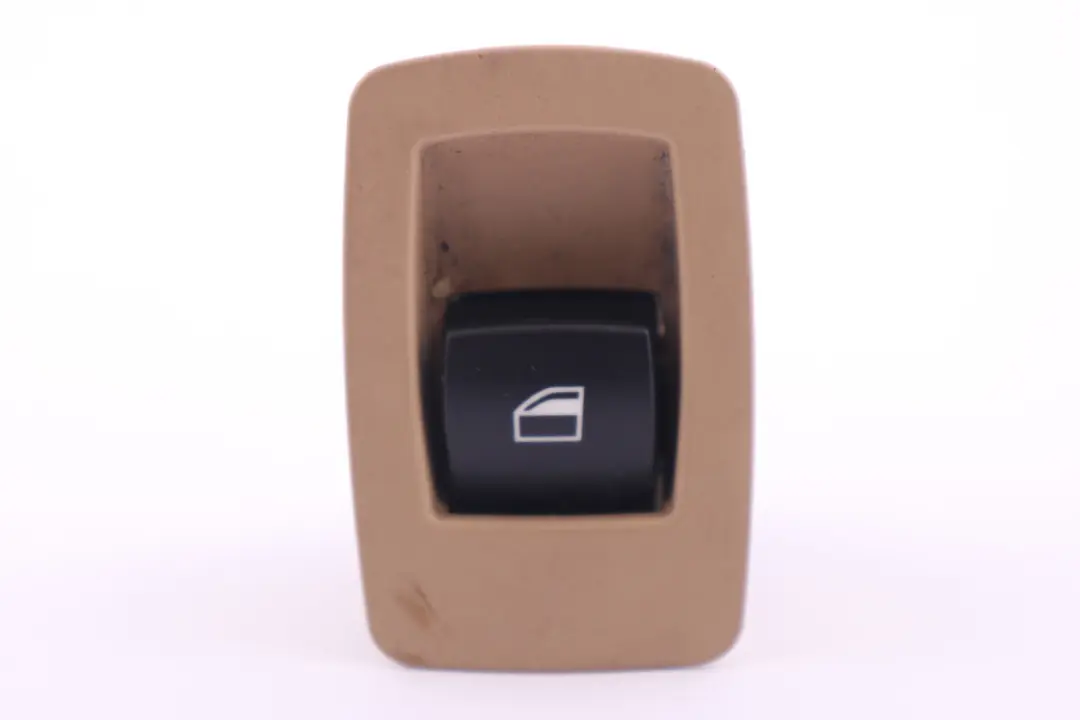 Interruttore Alzacristalli LCI Beige per BMW E60N E61N con numero di parte 9113931 BMW E60N E61N Interruttore Alzacristalli LCI Beige - SKU 9113931-1 - Numero di parte 9113931